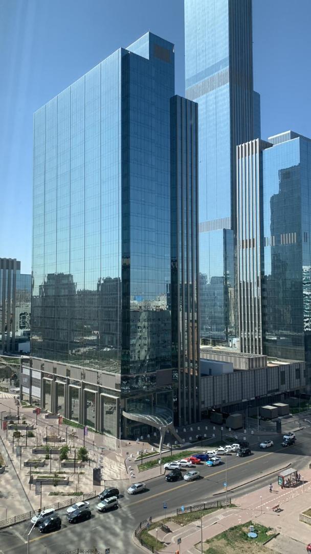 Квартира с видом на Abu Dhabi Plaza Астана Екстер'єр фото